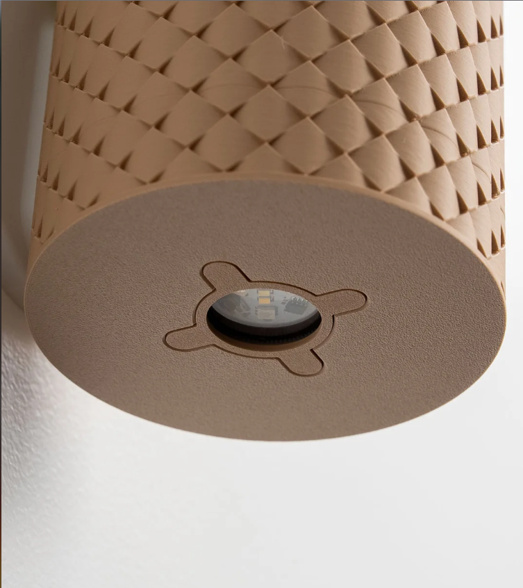 Luz Wall Planter